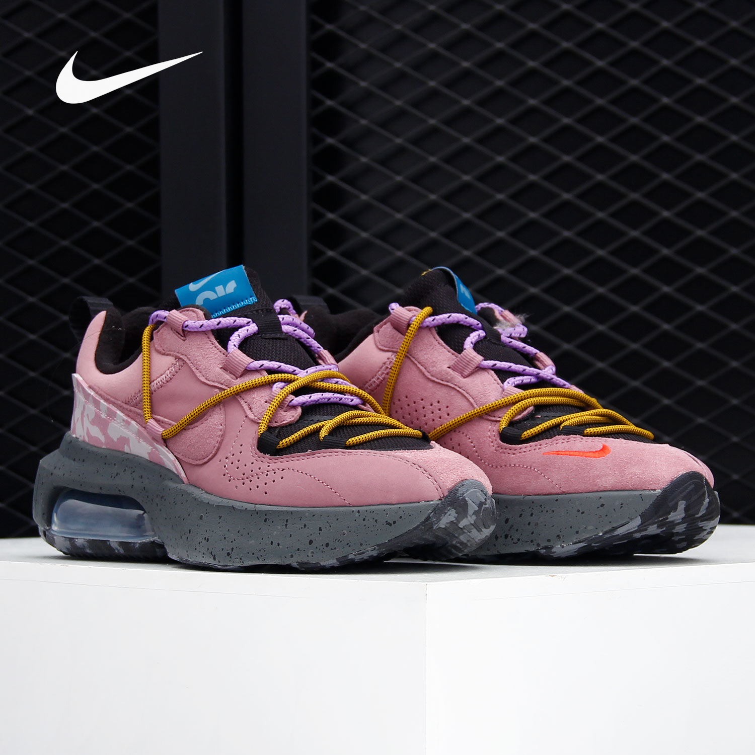 Nike/耐克正品 AIR MAX VIVA 女子气垫缓震厚底运动跑步鞋DB5268