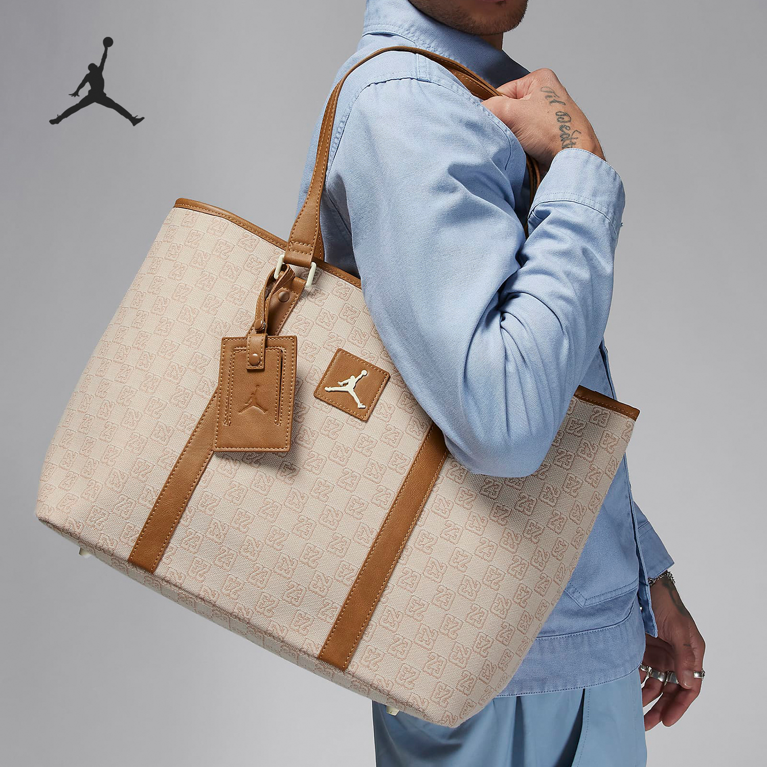 Nike/耐克正品Jordan Monogram男女休闲收纳托特包HF1890-113