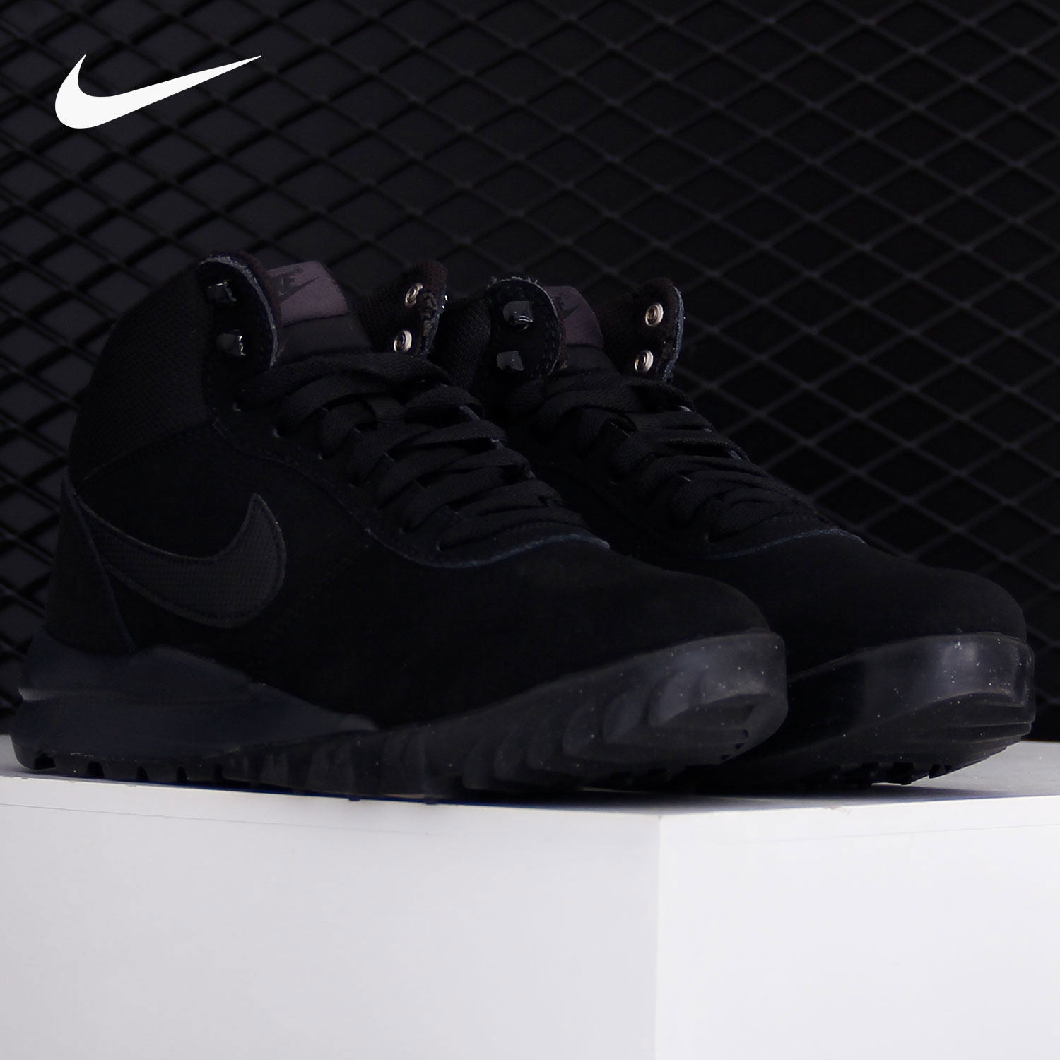 nike/耐克正品 新款hoodland suede户外运动耐磨休闲鞋654888-090