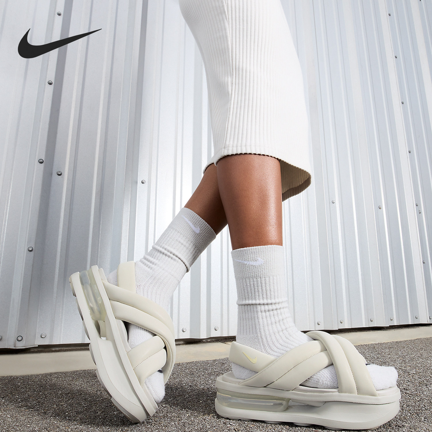 Nike/耐克女运动运动凉鞋