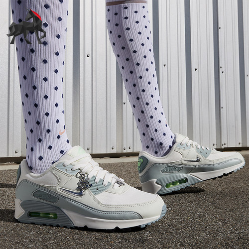 Nike/耐克正品Air Max 90女士低帮气垫减震耐磨跑步鞋FN6948-100