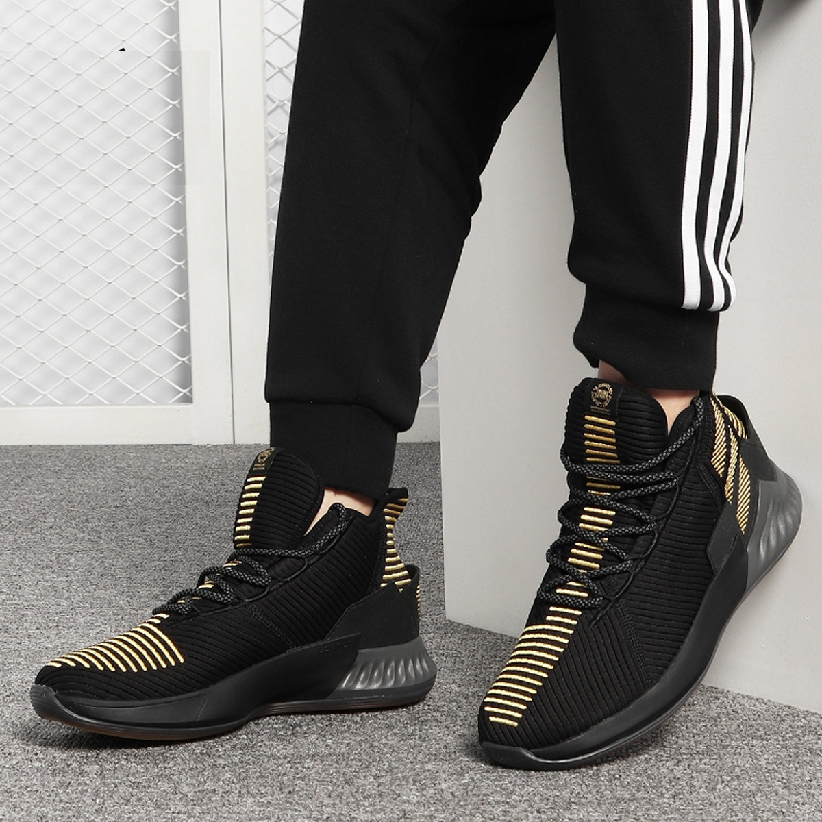 Adidas/阿迪达斯正品  新款D Rose篮球男子场上篮球鞋 BB7657