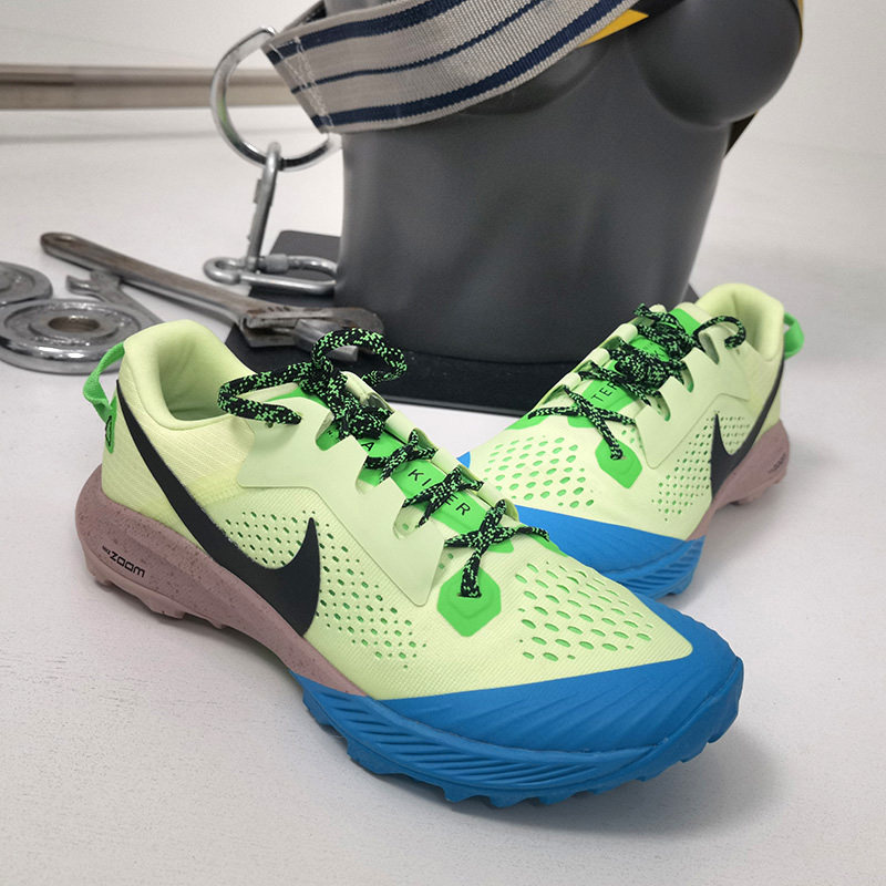 耐克AIRZOOM男女跑步鞋