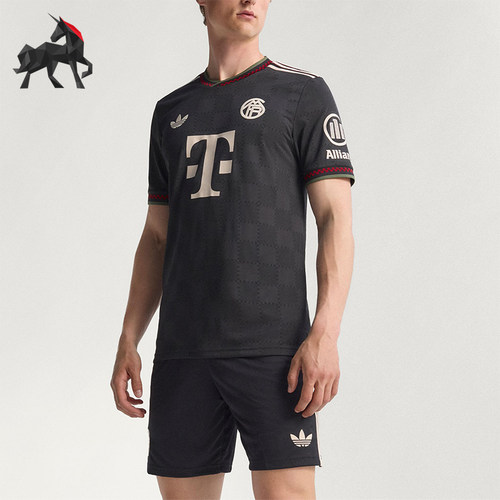 Adidas/阿迪达斯正品三叶草男士透气修身运动训练足球短袖KE6802