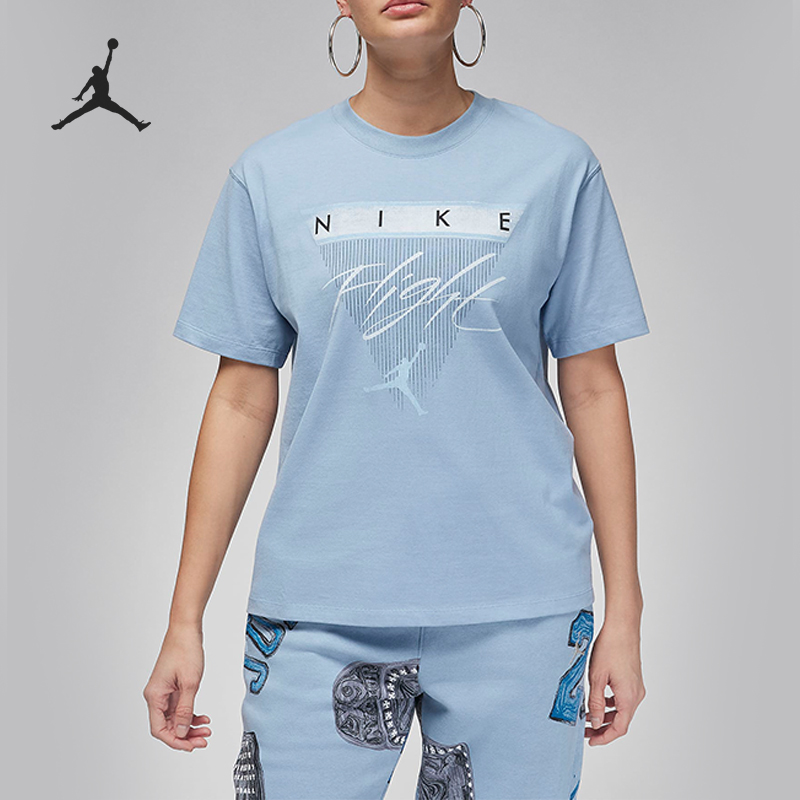 Nike/耐克女士圆领短袖T恤