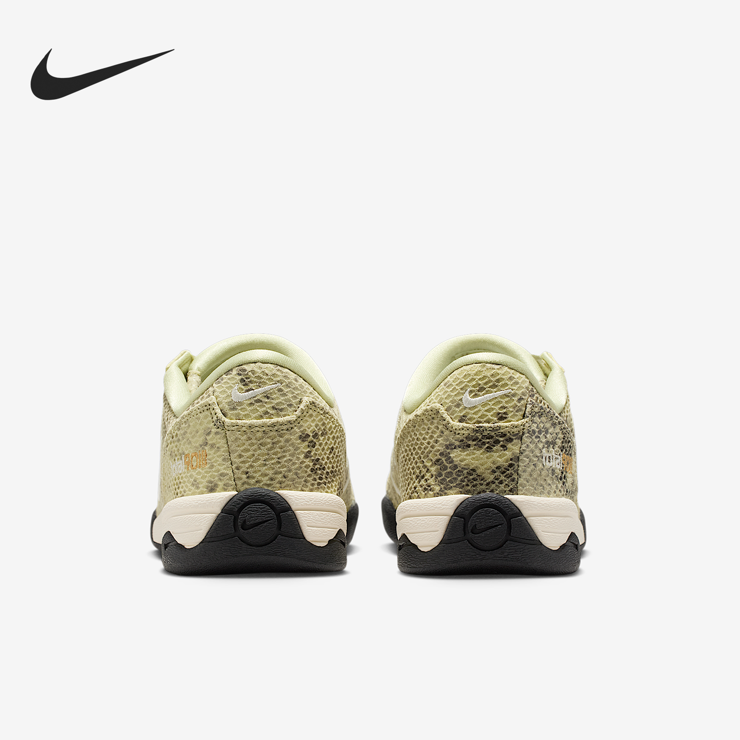 耐克女士时尚足球系带运动鞋