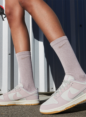 Nike/耐克正品新款女士运动休闲系带耐磨低帮板鞋FN6345-001