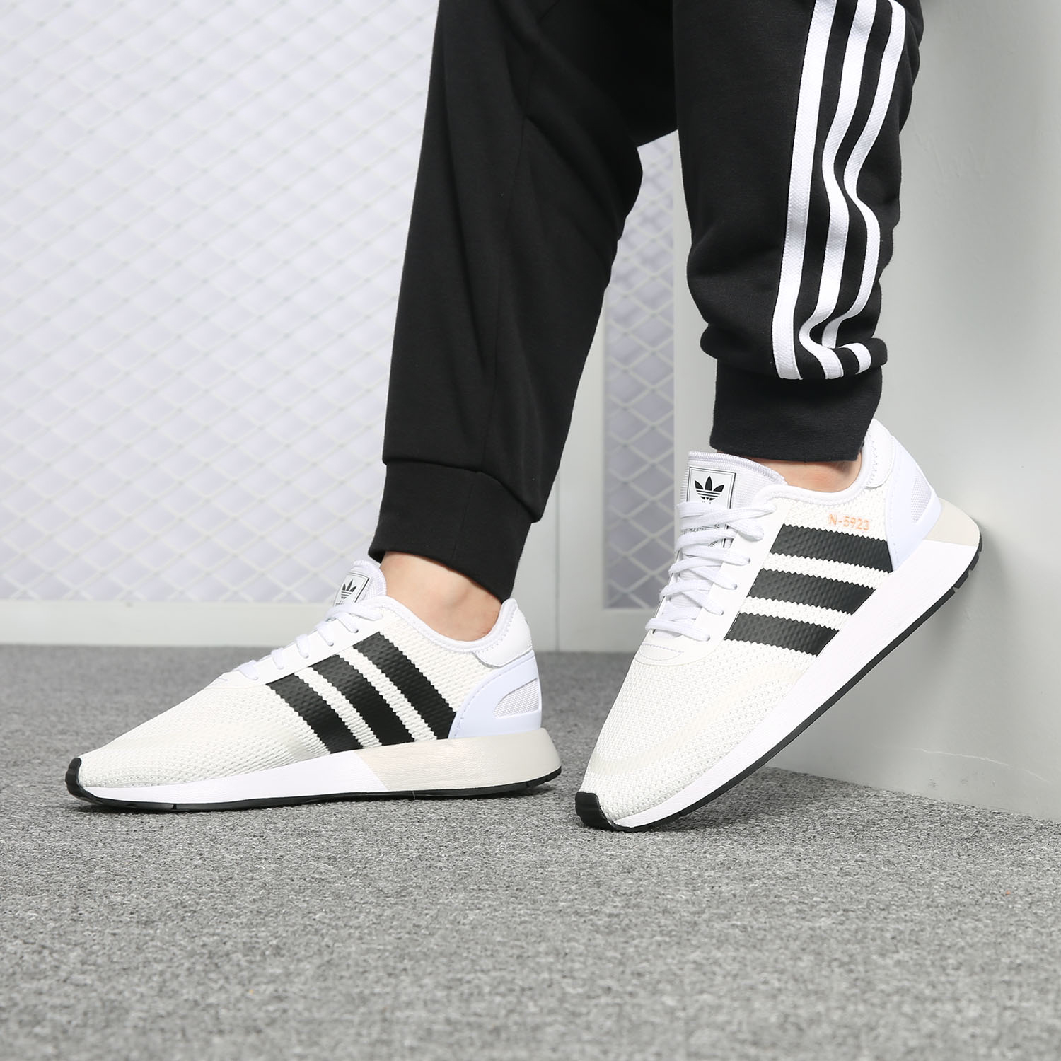 阿迪达斯男小运动跑步休闲鞋