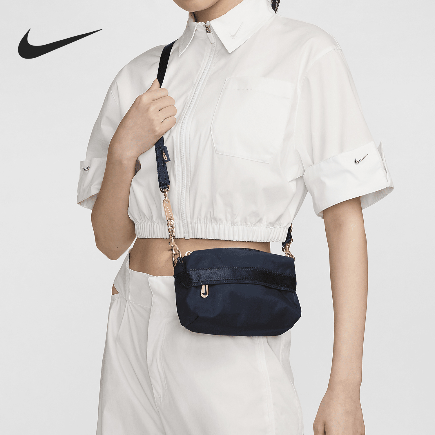 耐克女士拉链轻盈单肩单肩背包