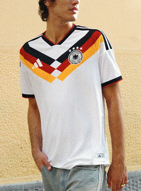 Adidas/阿迪达斯正品GERMANY 26男女运动足球修身训练短袖JN2066
