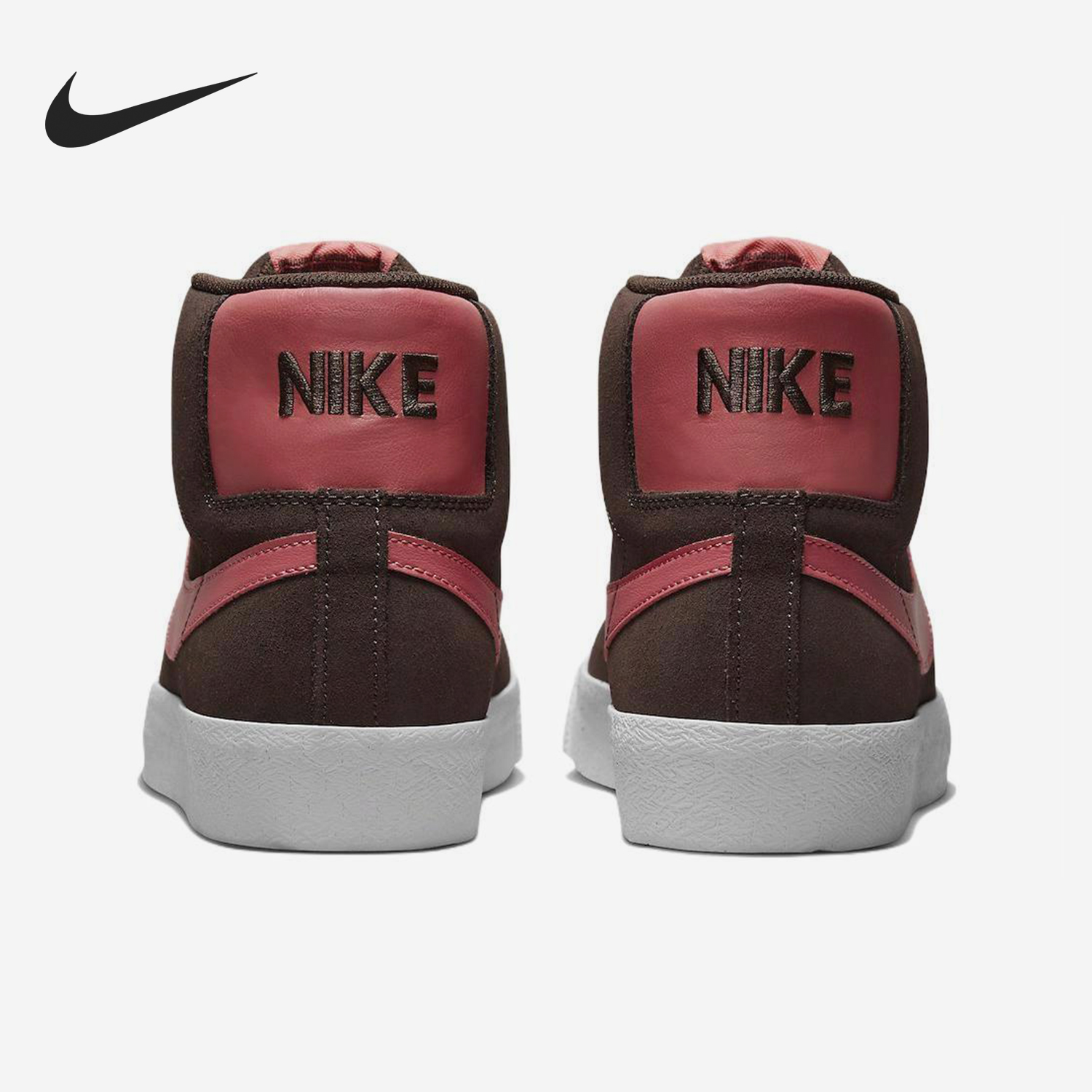 耐克男士休闲中帮轻便系带板鞋