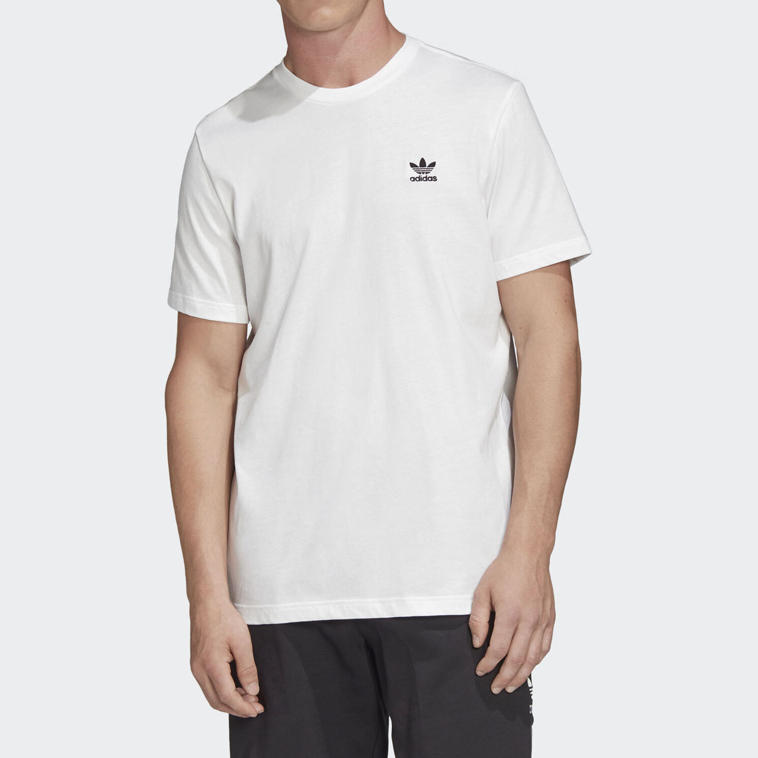 Adidas/阿迪达斯正品夏季新款男子休闲运动短袖T恤 FM9966