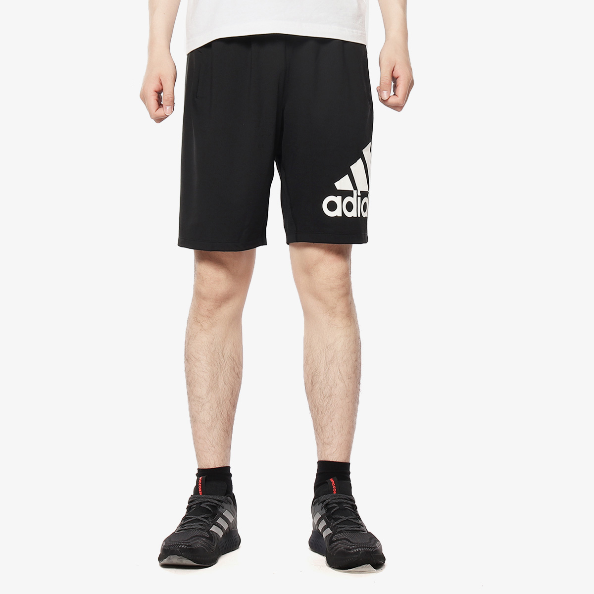 adidas阿迪达斯正品休闲短裤