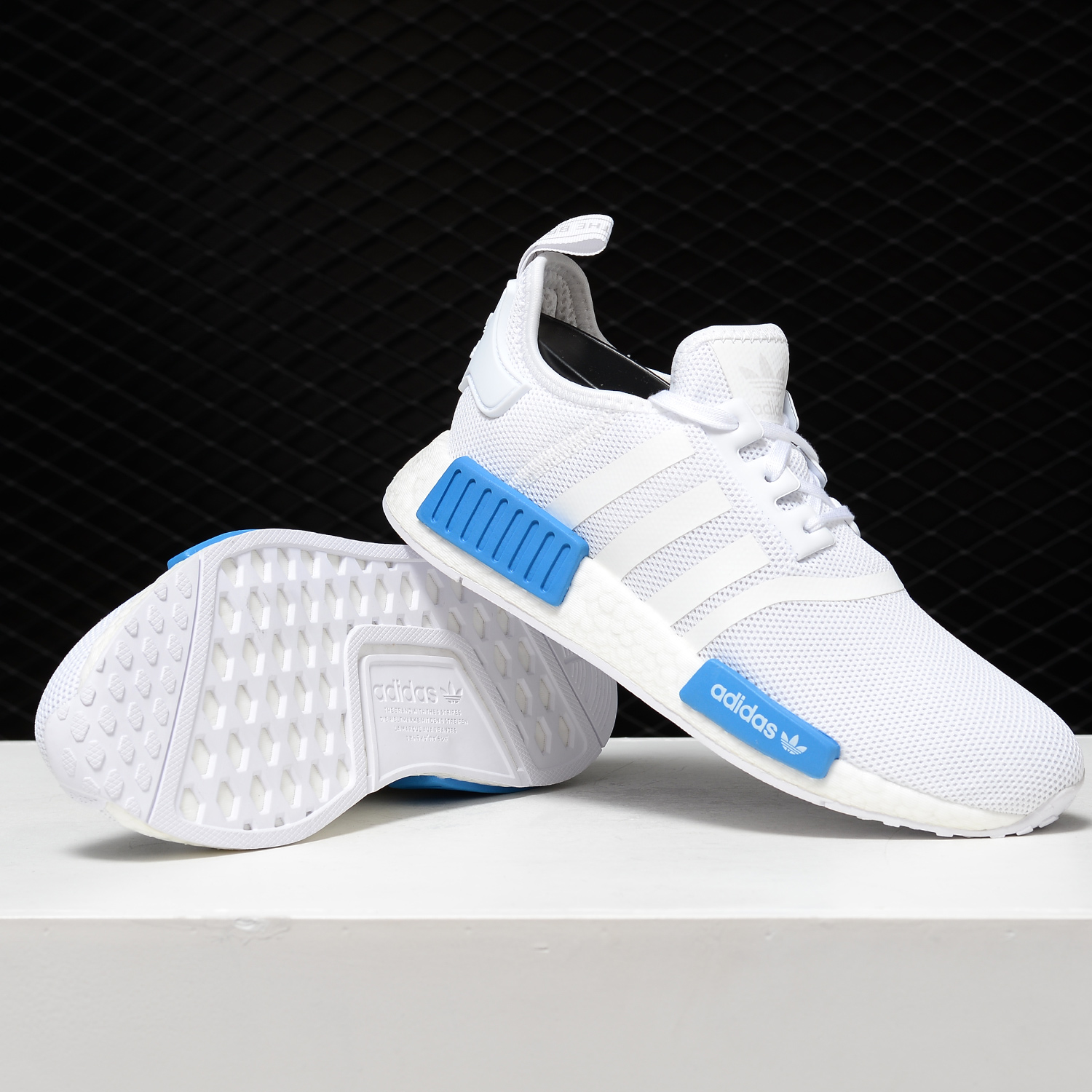 nmdboost低帮运动休闲鞋