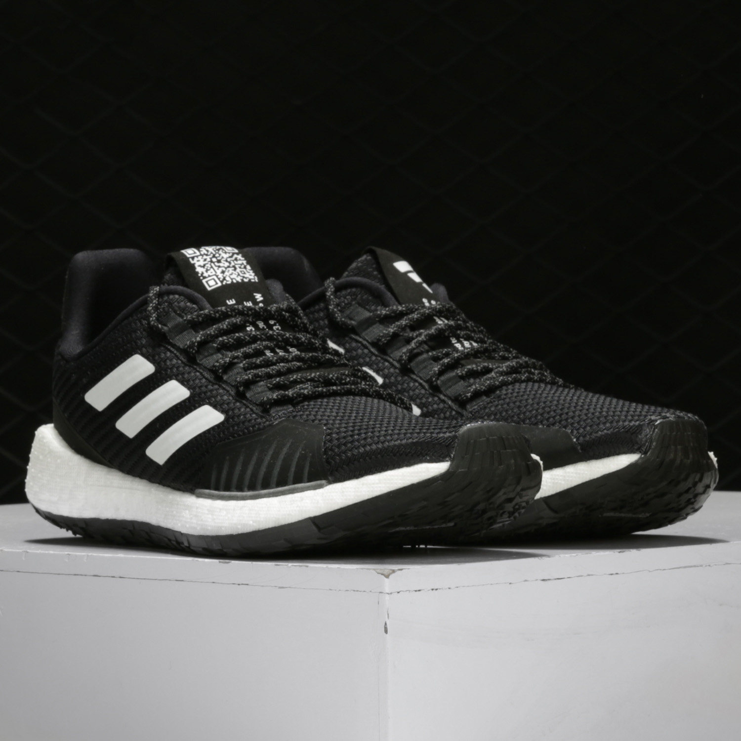 Adidas/阿迪达斯正品PulseBOOST HD WNTR U男女跑步运动鞋 EH1473
