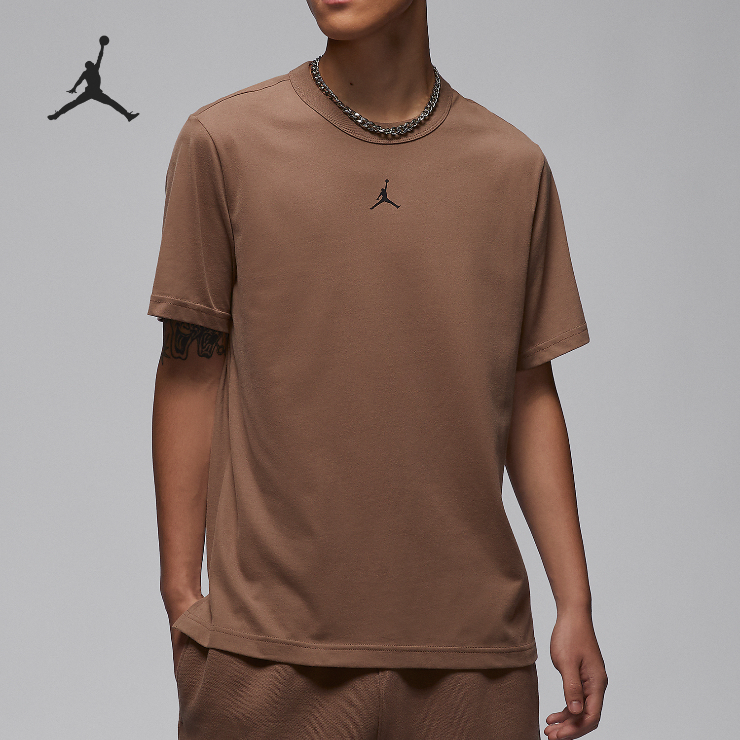 耐克男士下摆开衩短袖T恤