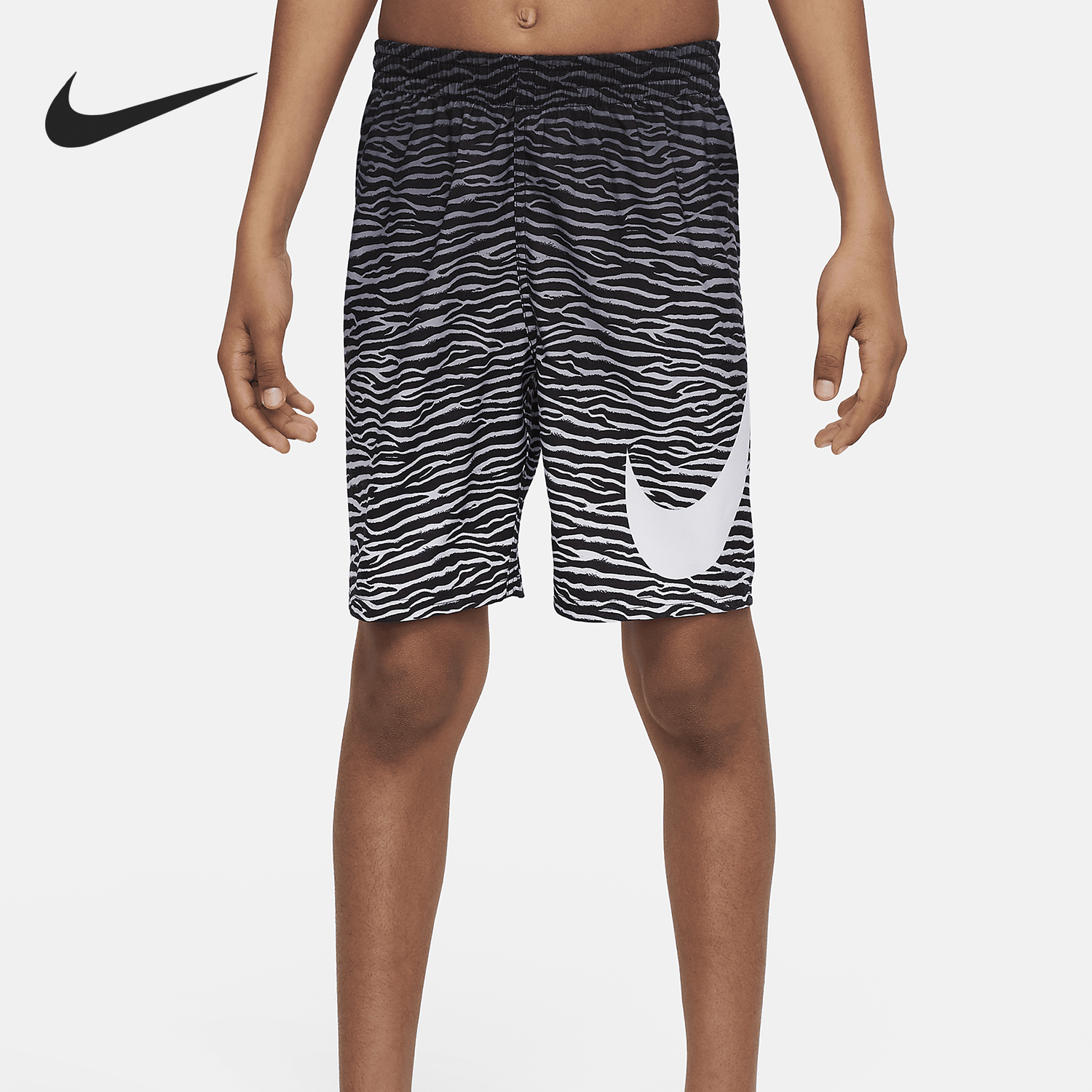 Nike/耐克正品Swim大童男孩轻盈亲肤运动沙滩短裤FZ6495-010