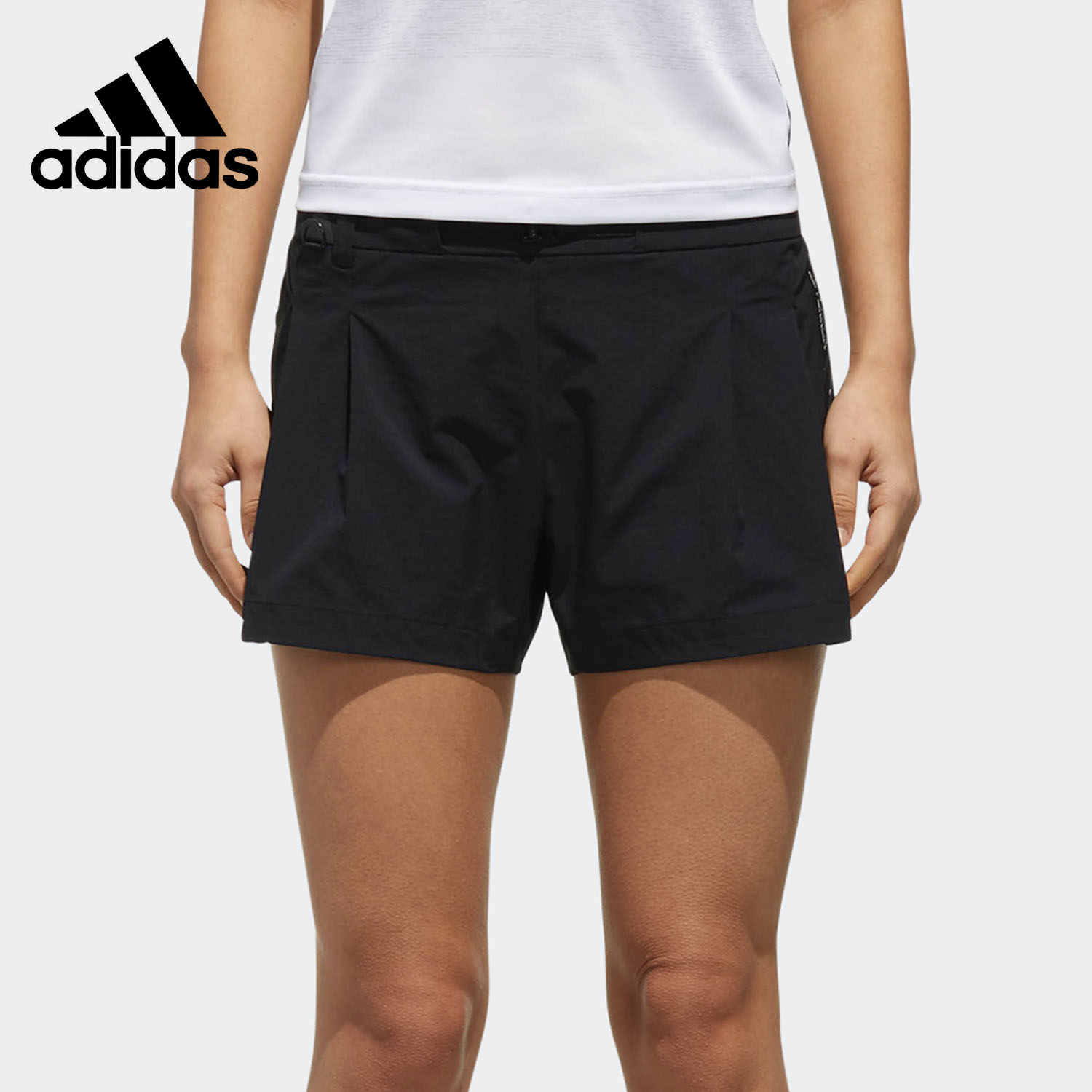 Adidas女子跑步运动短裤