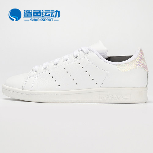 阿迪达斯女子运动板鞋CP9716
