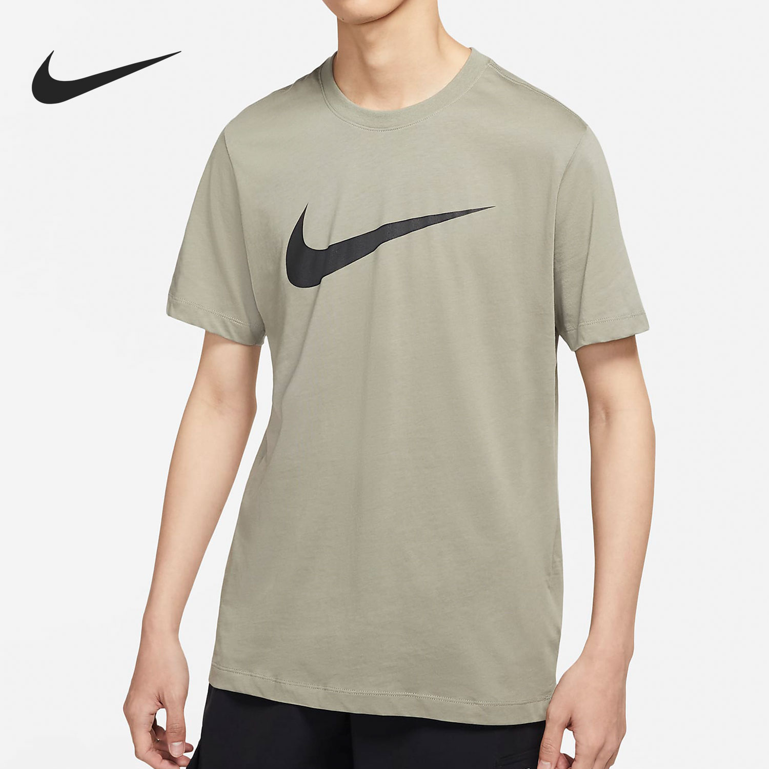 耐克男季短袖休闲运动