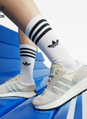 Adidas/阿迪达斯正品三叶草女子运动厚底透气休闲鞋IE7063