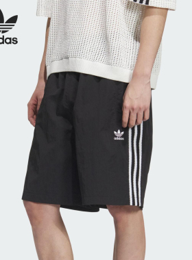Adidas/阿迪达斯正品三叶草男士足球风休闲梭织短裤KC0154