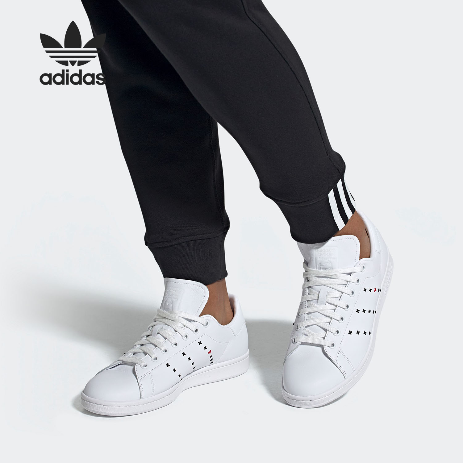 运动休闲鞋Adidas/阿迪达斯