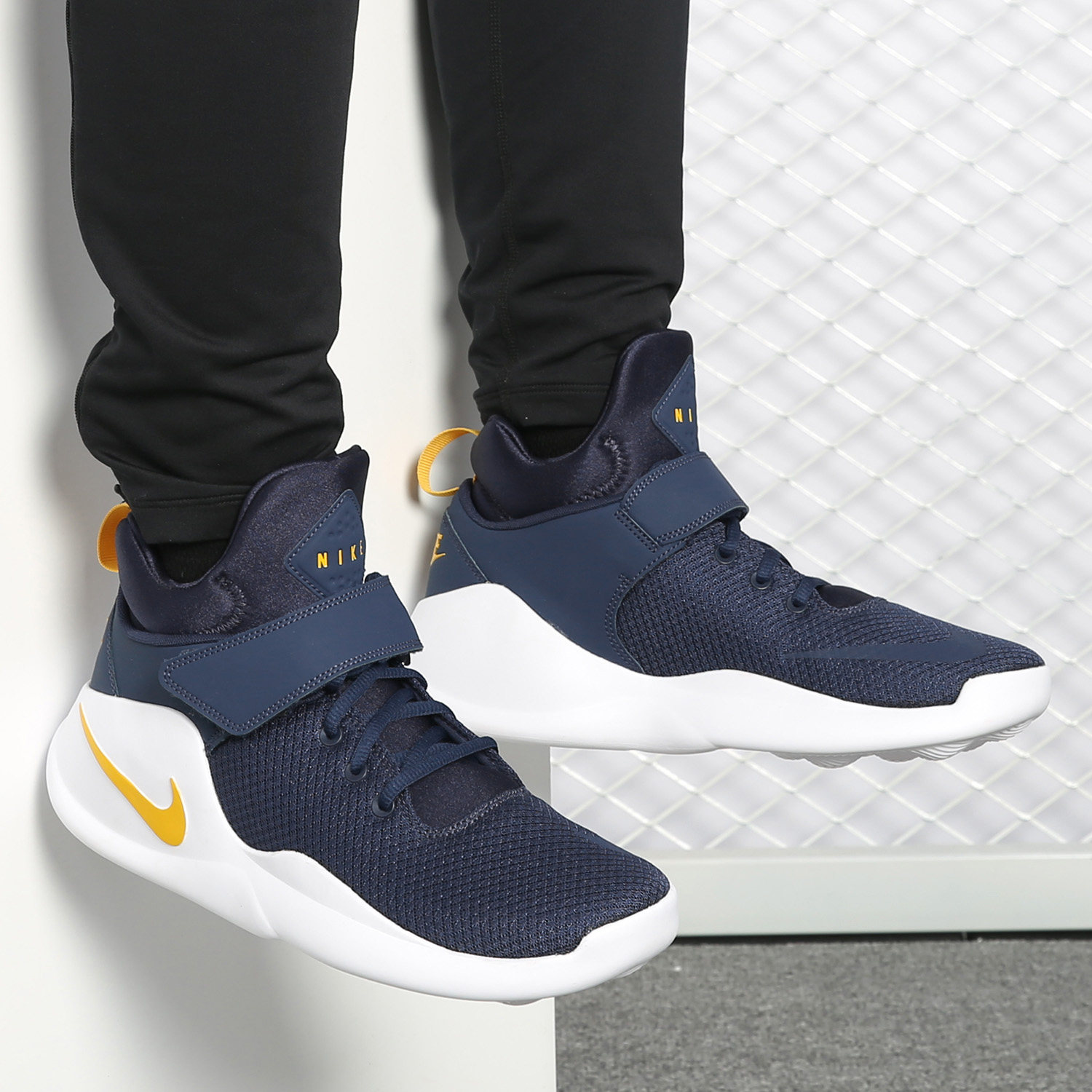 Nike/耐克正品Kwazi 回到未来简版男子休闲运动鞋 844839-002