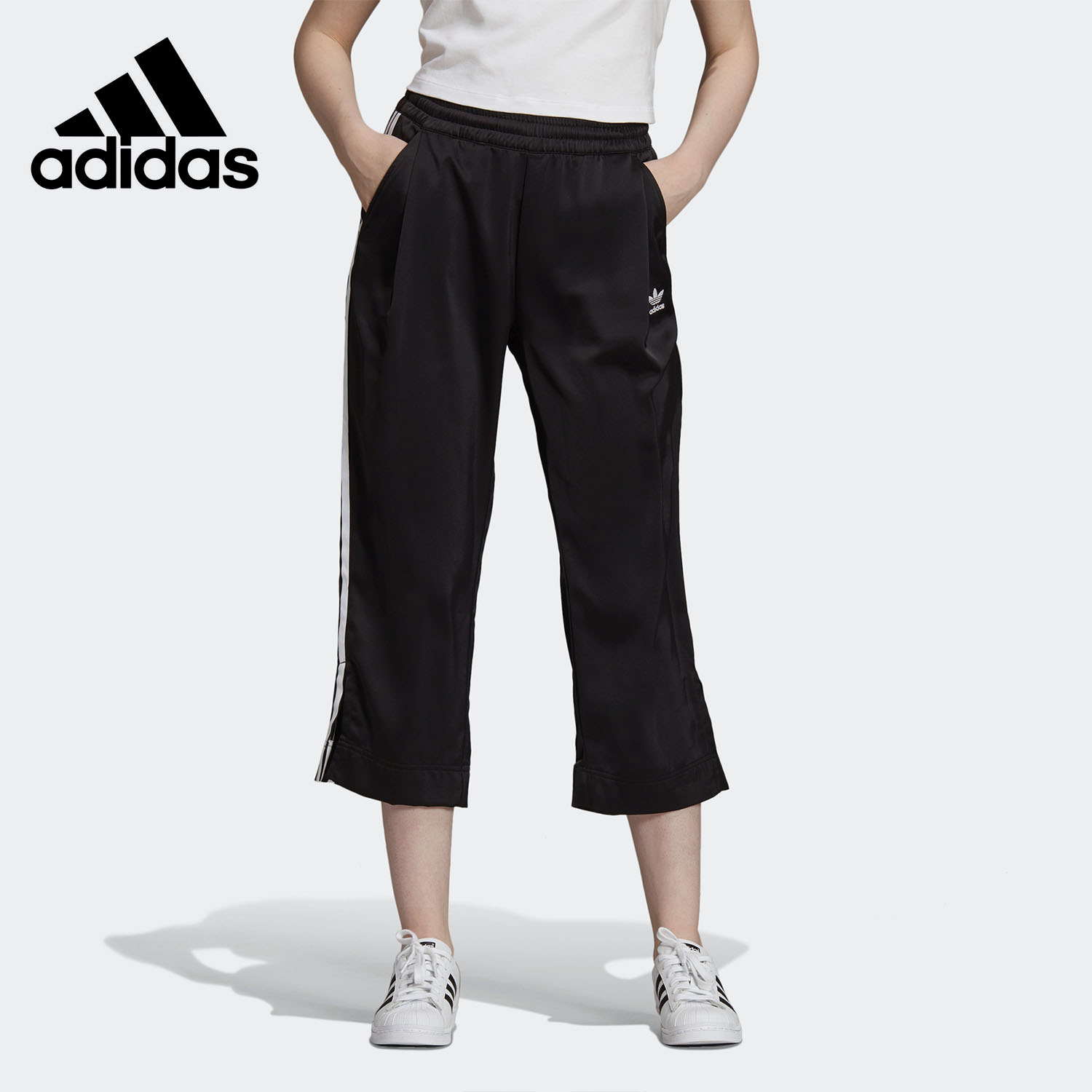 Adidas/阿迪达斯正品三叶草女子宽松运动阔腿七分裤 DY0874