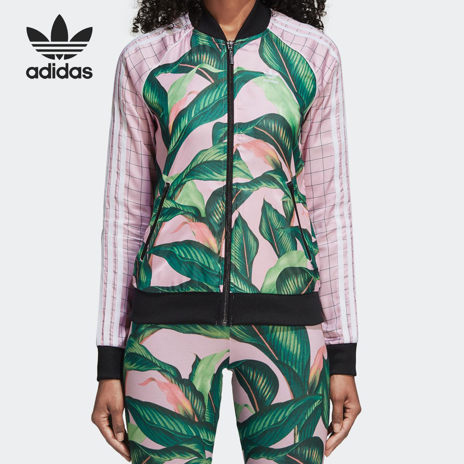 阿迪达斯休闲运动外套