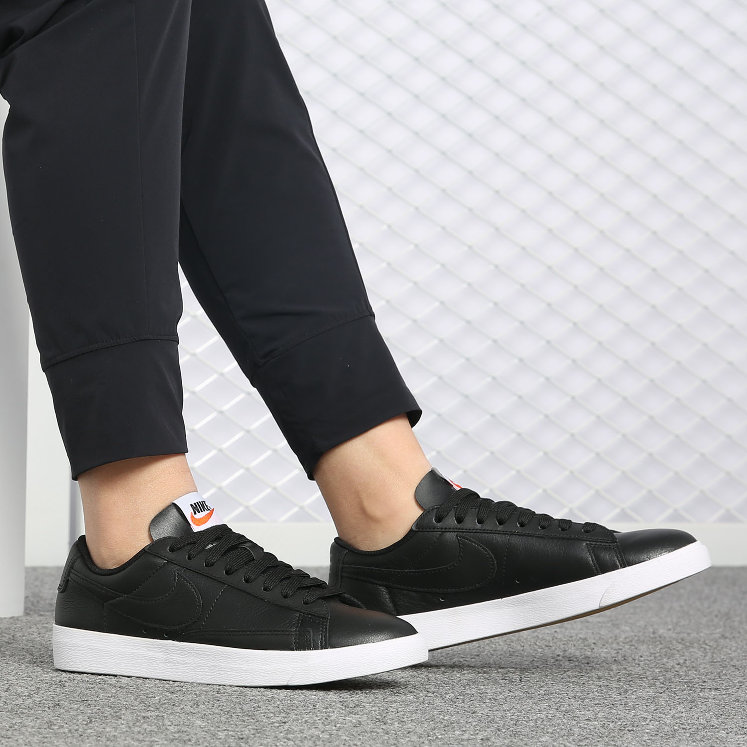 Nike/耐克正品新款 BLAZER LOW LE 女子休闲运动板鞋AA3961