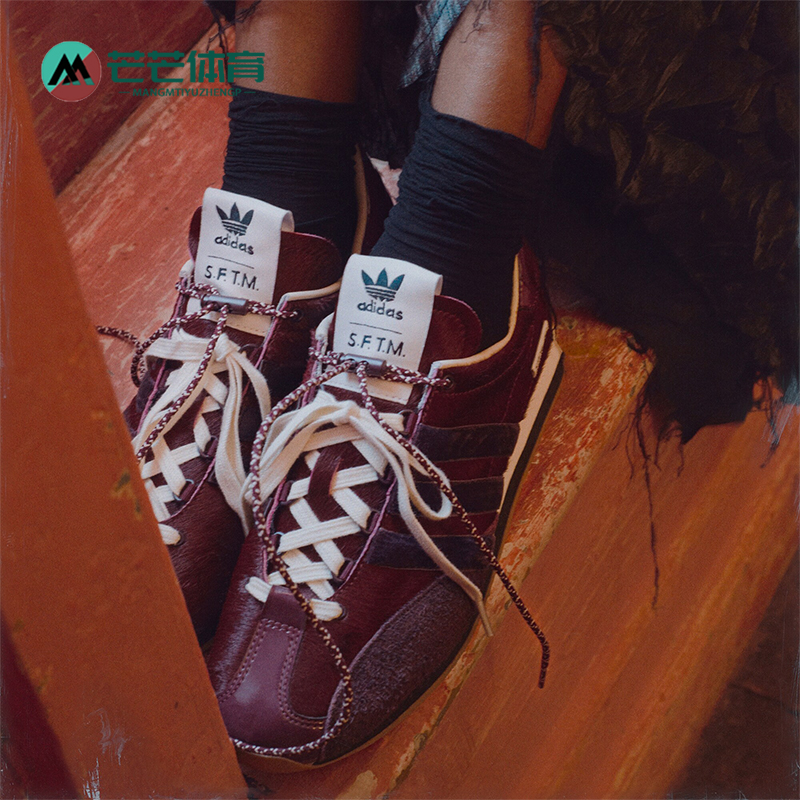 Adidas/阿迪达斯正品三叶草男女同款低帮透气休闲鞋JH9011