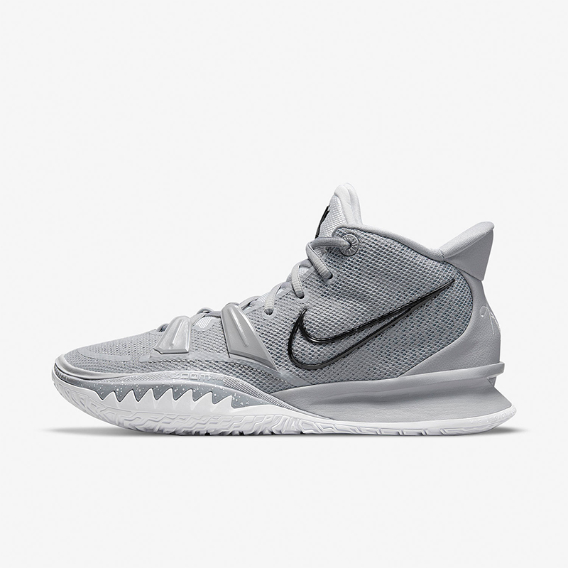 耐克男士中帮耐磨实战篮球鞋