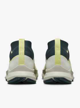 Nike/耐克官方正品当季新款男女时尚运动缓震跑步鞋FN7771-100