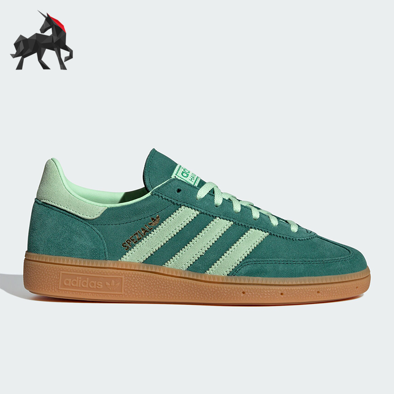 阿迪达斯女士经典复古板鞋