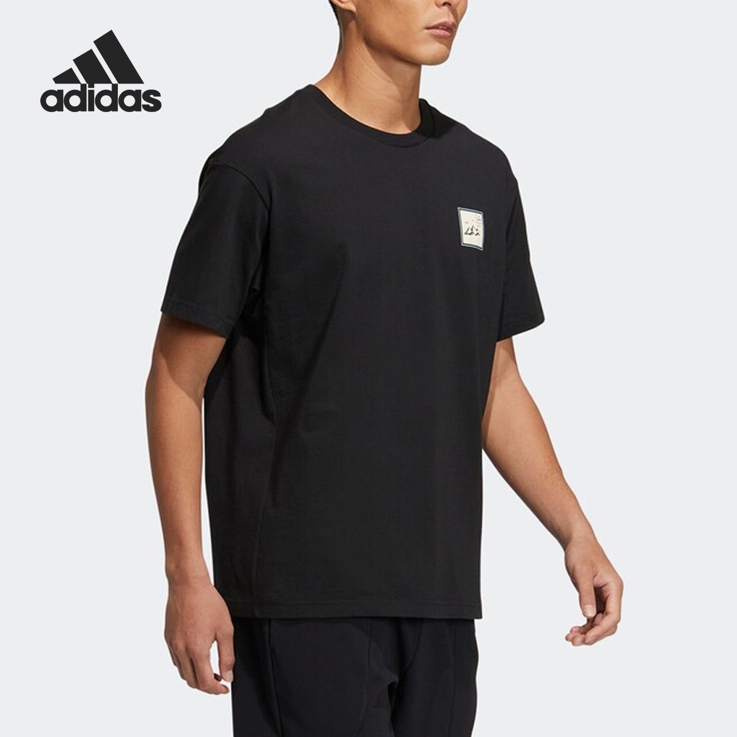 Adidas/阿迪达斯男女运动短袖
