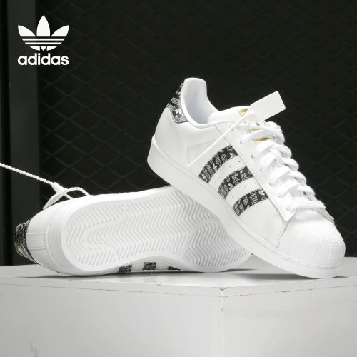 休闲鞋Adidas/阿迪达斯