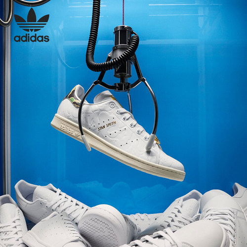 Adidas/阿迪达斯男女休闲板鞋