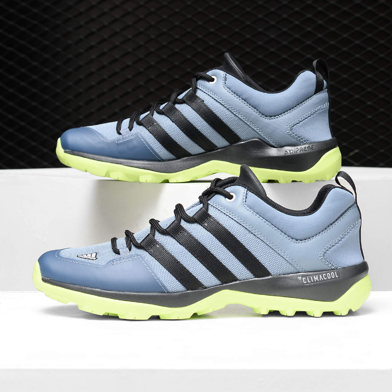 阿迪达斯男女舒适休闲运动鞋