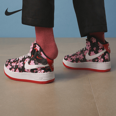 耐克儿童空军一号易穿脱运动鞋