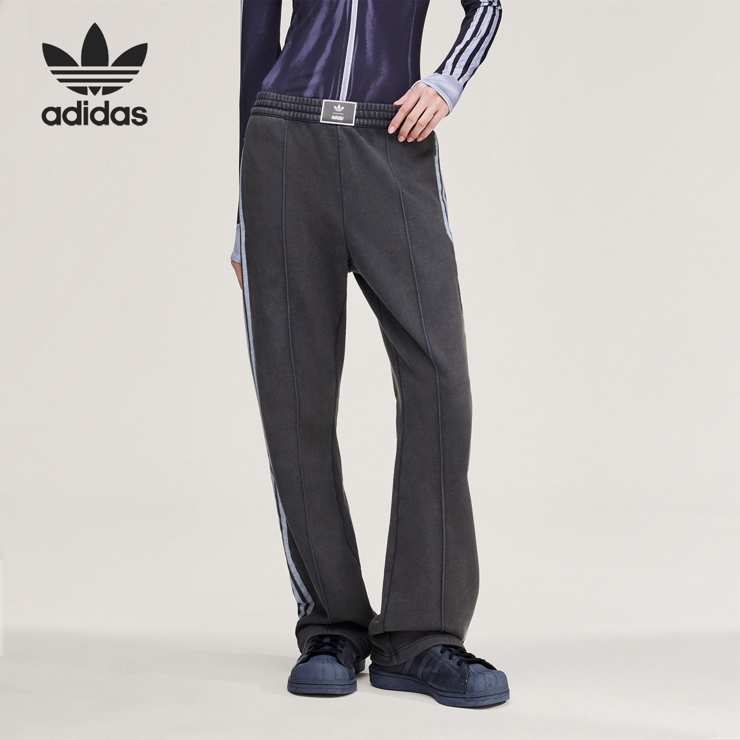 Adidas/阿迪达斯正品三叶草新款女深灰色经典街头运动裤KA9843