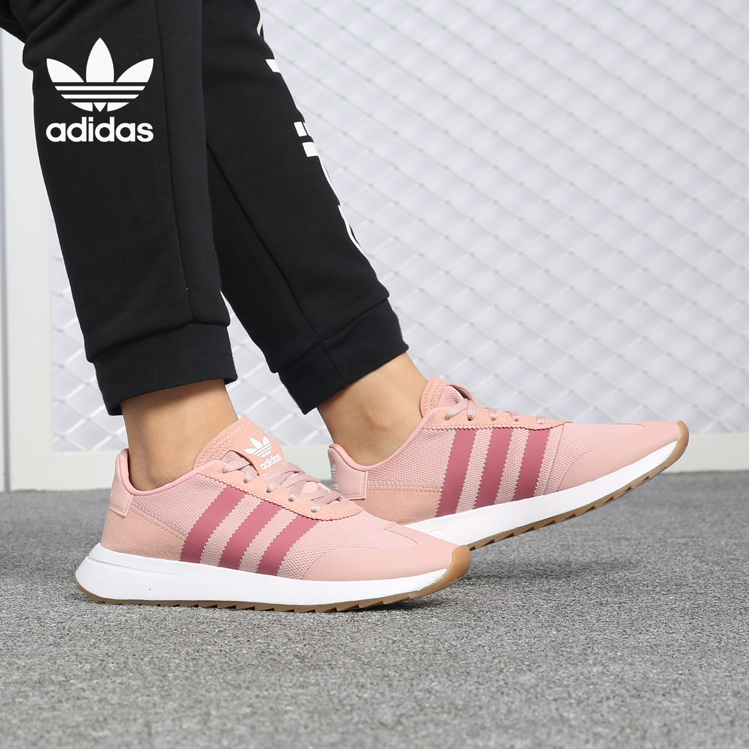 Adidas/阿迪达斯正品女新款运动鞋轻便板鞋透气休闲鞋B28047