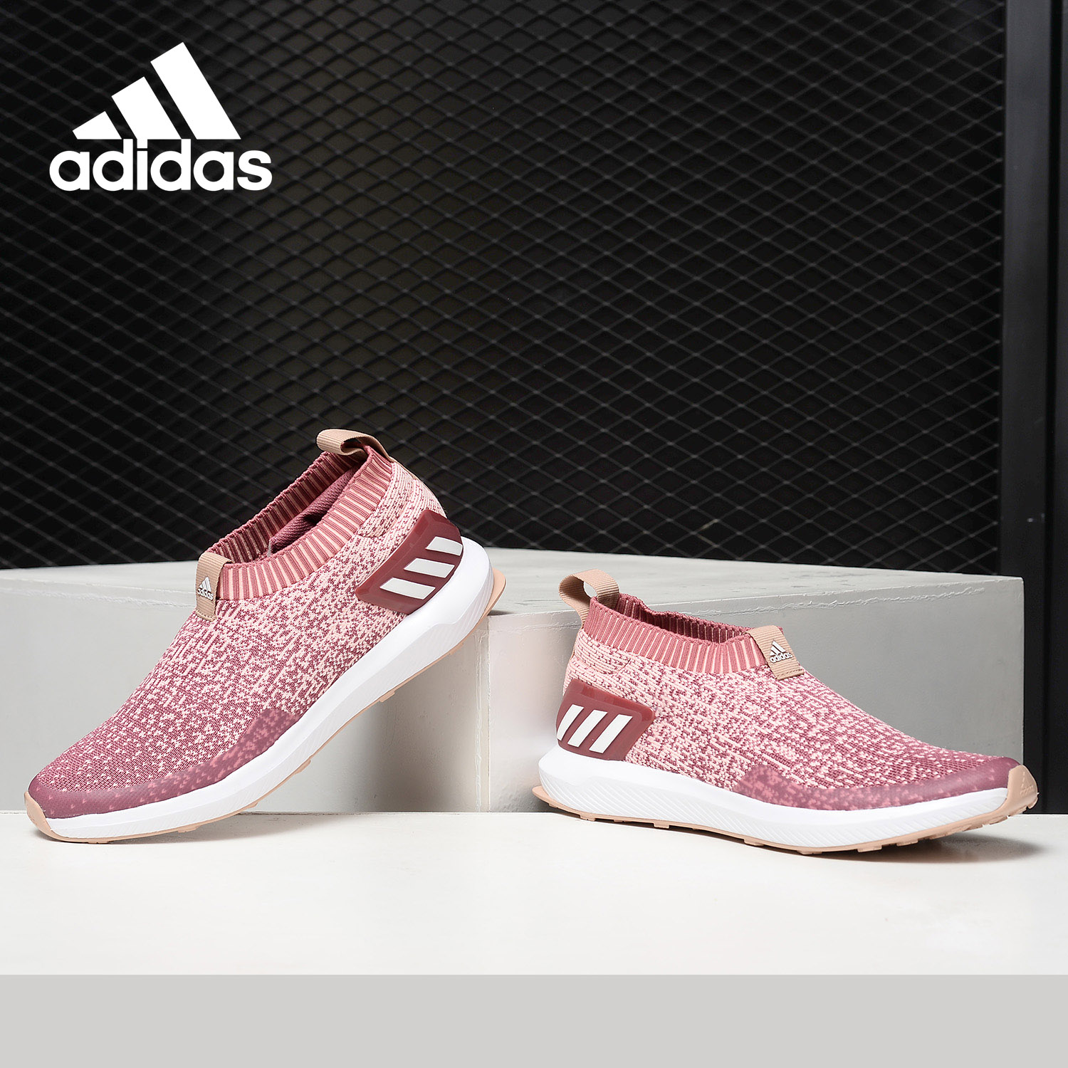 Adidas/阿迪达斯正品 2019春夏新款男童低帮轻便休闲运动鞋D97545