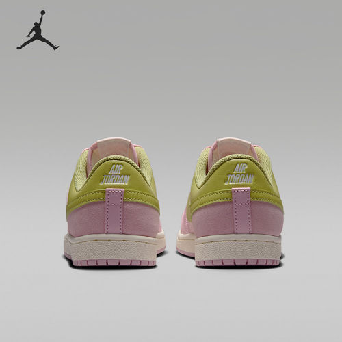 Nike/耐克正品JORDAN女士耐磨防滑减震运动板鞋IQ0704-607