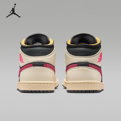 耐克女士高帮系带耐磨休闲运动鞋