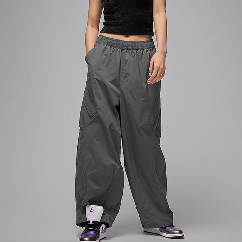 Nike/耐克正品JORDAN女士轻盈拒水宽松运动降落伞长裤HM6145-068