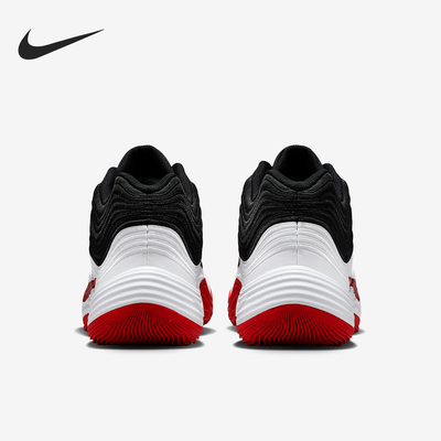 耐克男士中帮耐磨训练篮球鞋