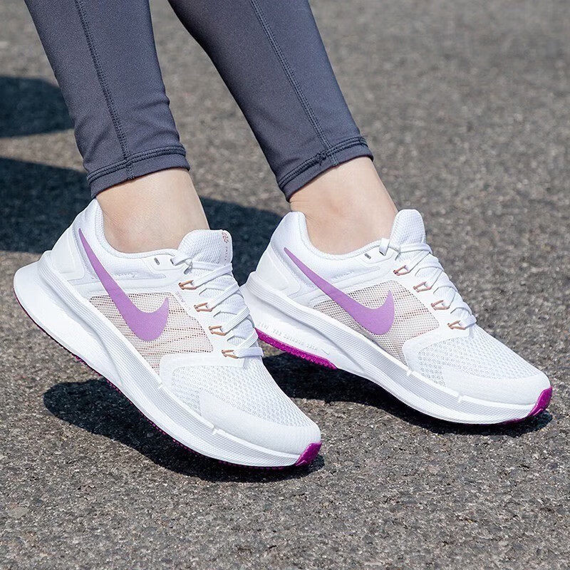 NIKE耐克女鞋2025秋季正品运动鞋缓震透气轻质休闲鞋跑步鞋DR2698