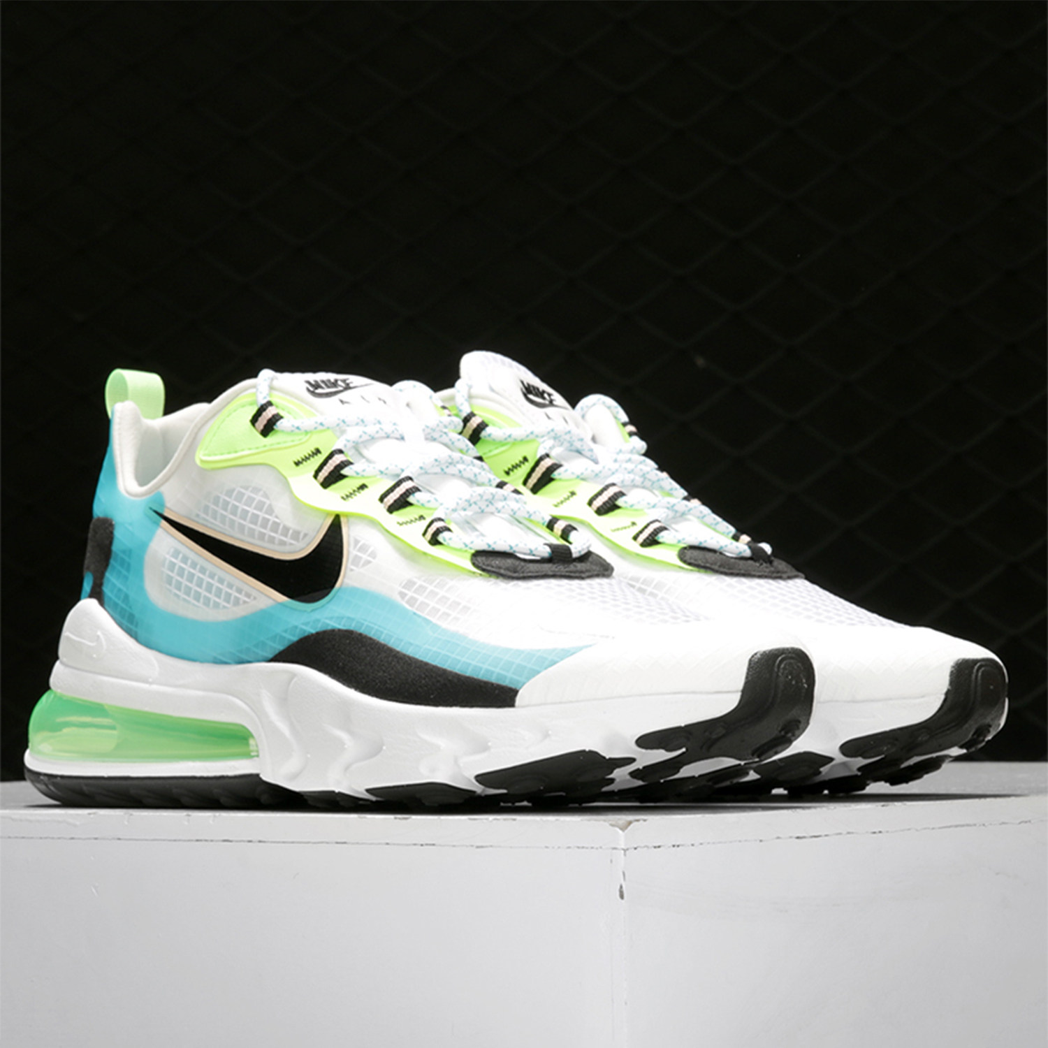 耐克男女气垫运动休闲鞋