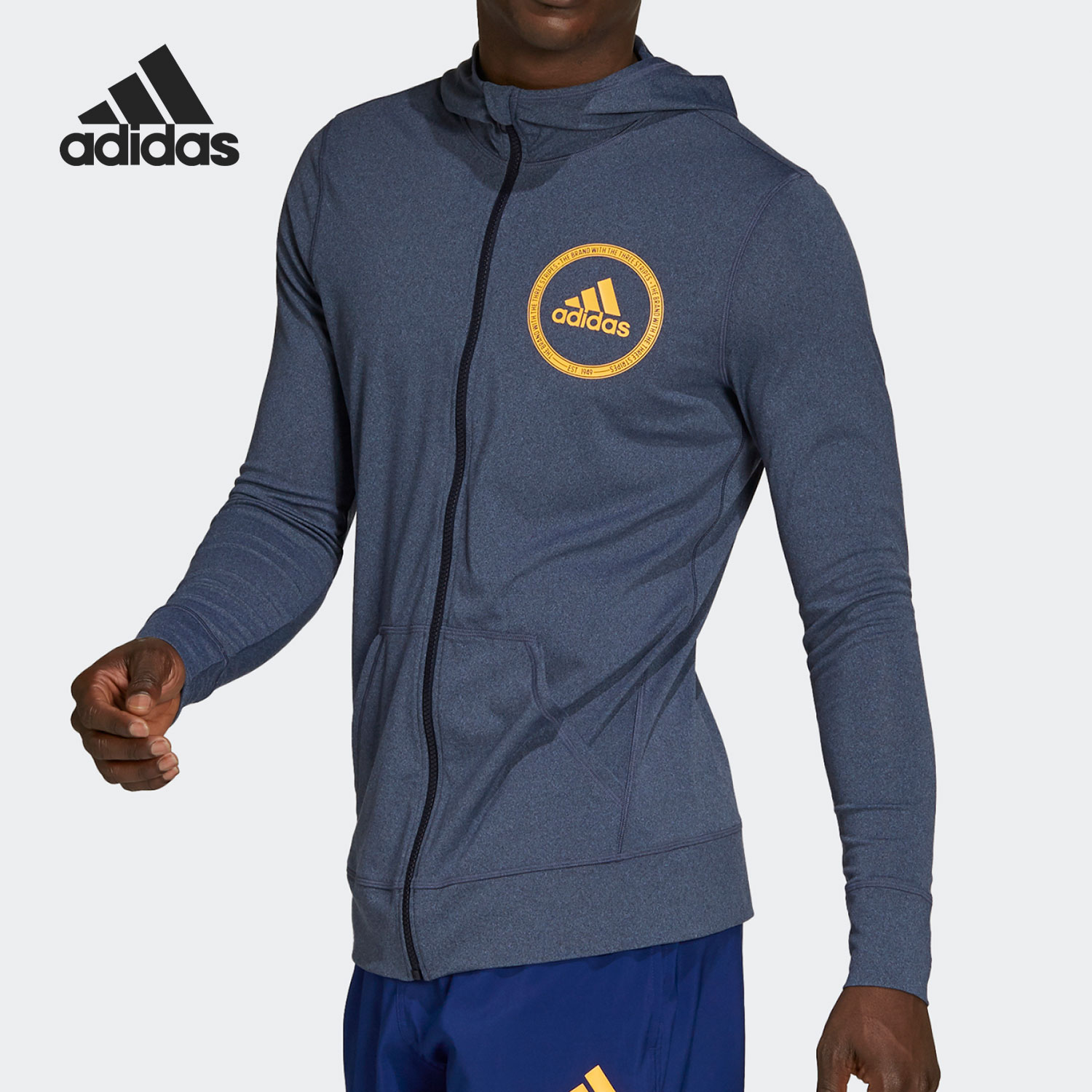 游泳男子连帽拉链外套